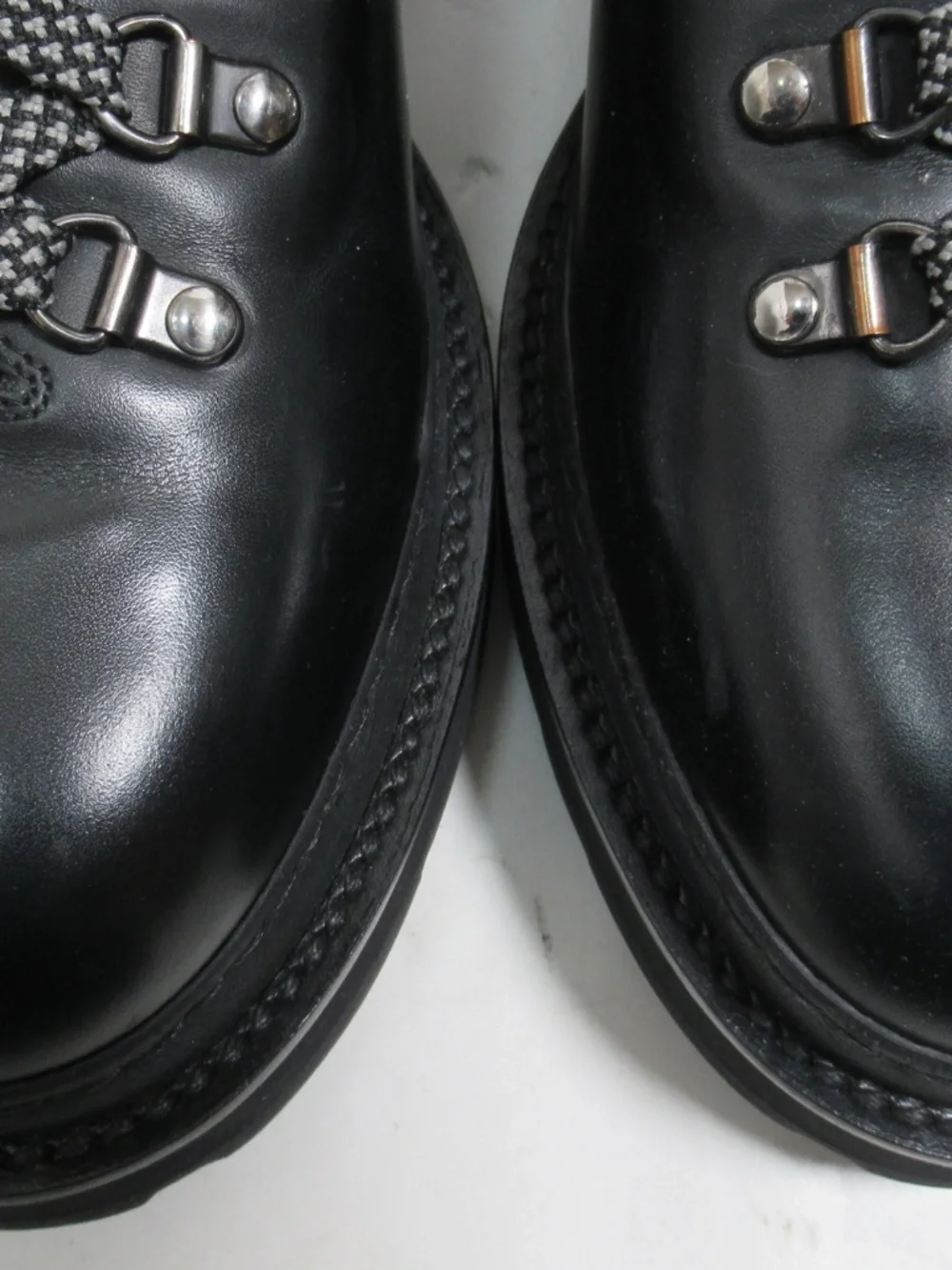 Dunhill men traverse